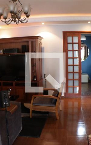 Casa à venda com 360m², 4 quartos e 2 vagasSala 1