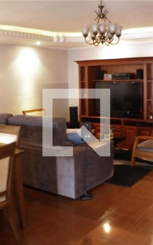 Casa à venda com 360m², 4 quartos e 2 vagasSala 1