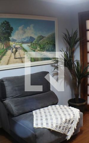 Casa à venda com 360m², 4 quartos e 2 vagasEscritório