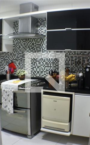 Casa à venda com 360m², 4 quartos e 2 vagasCozinha