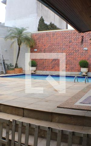 Casa à venda com 360m², 4 quartos e 2 vagasQuarto 4 - Suíte