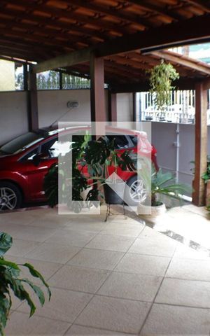 Casa à venda com 360m², 4 quartos e 2 vagasGaragem
