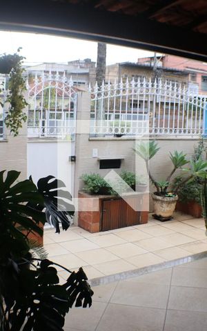 Casa à venda com 360m², 4 quartos e 2 vagasvaranda