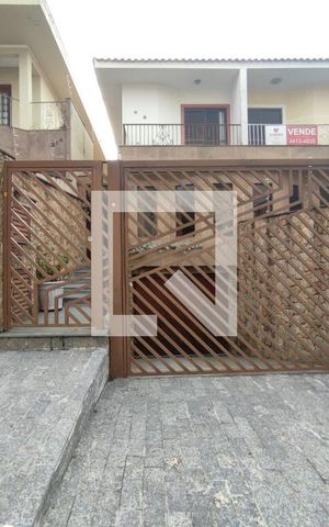 Casa à venda com 400m², 4 quartos e 8 vagas Casa à venda com 400m², 4 quartos e 8 vagasfachada