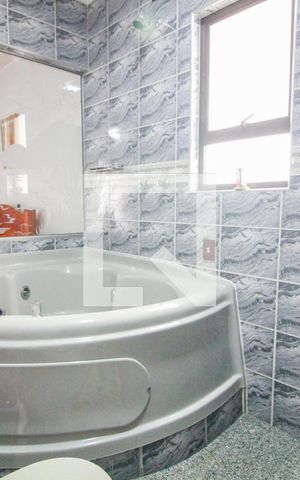 Casa à venda com 400m², 4 quartos e 8 vagassuite quarto 3