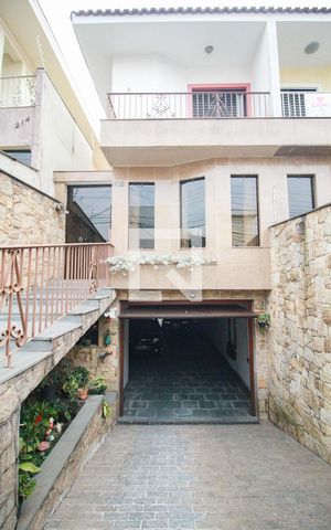 Casa à venda com 400m², 4 quartos e 8 vagasfachada