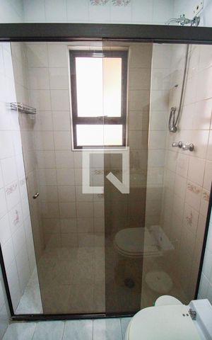 Casa à venda com 400m², 4 quartos e 8 vagassuite quarto 2