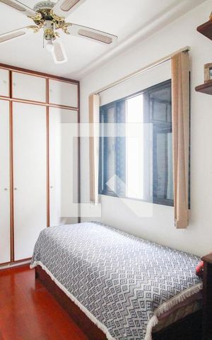 Casa à venda com 400m², 4 quartos e 8 vagasquarto 2