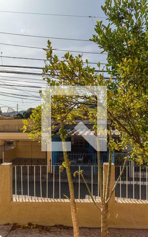 Casa à venda com 202m², 2 quartos e 1 vaga Casa à venda com 202m², 2 quartos e 1 vagaVista