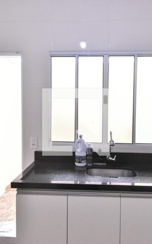 Casa para alugar com 110m², 3 quartos e 2 vagasCozinha