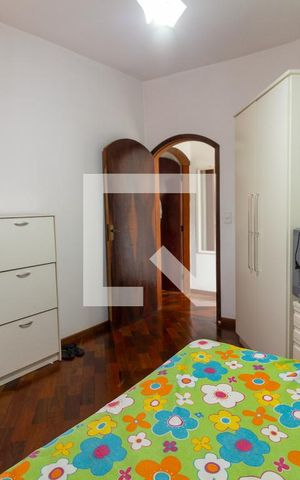 Casa à venda com 225m², 3 quartos e 3 vagas Casa à venda com 225m², 3 quartos e 3 vagasQuarto 3