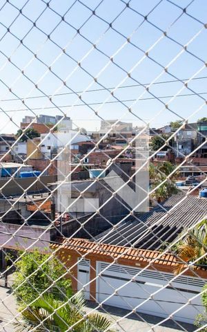 Casa à venda com 196m², 3 quartos e 4 vagas Casa à venda com 196m², 3 quartos e 4 vagasVaranda da Suite