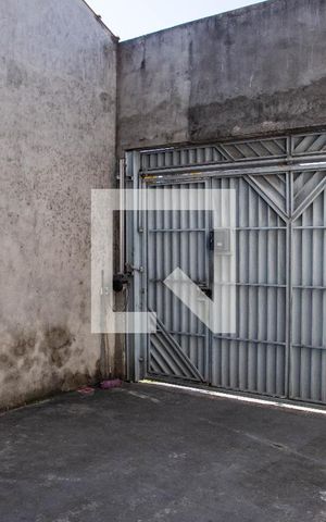Casa à venda com 196m², 3 quartos e 4 vagas Casa à venda com 196m², 3 quartos e 4 vagasGaragem