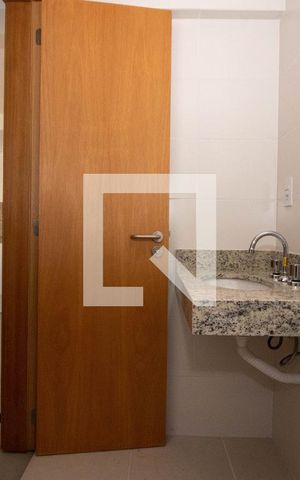 Apartamento à venda com 73m², 2 quartos e 1 vaga Apartamento à venda com 73m², 2 quartos e 1 vagaBanheiro Social