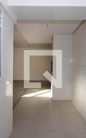 Apartamento à venda com 84m², 2 quartos e 2 vagas Apartamento à venda com 84m², 2 quartos e 2 vagasCozinha e Área de Serviço