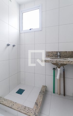 Apartamento à venda com 66m², 3 quartos e 1 vagaBanheiro da suíte