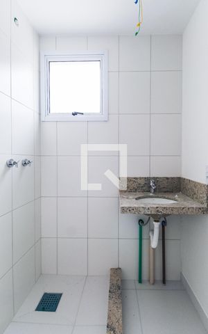 Apartamento à venda com 66m², 3 quartos e 1 vagaBanheiro da suíte