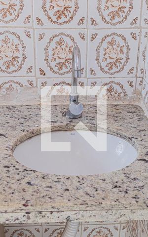 Casa à venda com 50m², 1 quarto e sem vaga Casa à venda com 50m², 1 quarto e sem vagaBanheiro