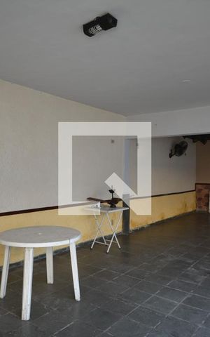 Casa à venda com 250m², 4 quartos e 5 vagasÁrea comum - Churrasqueira