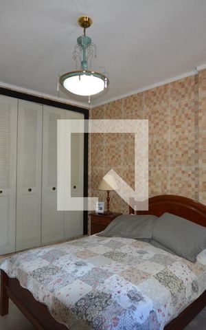 Casa à venda com 250m², 4 quartos e 5 vagasQuarto 1 suite
