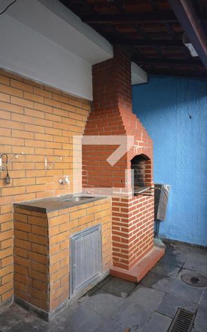 Casa à venda com 250m², 4 quartos e 5 vagasÁrea comum - Churrasqueira