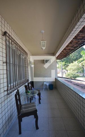 Casa à venda com 250m², 4 quartos e 5 vagasVaranda da Sala