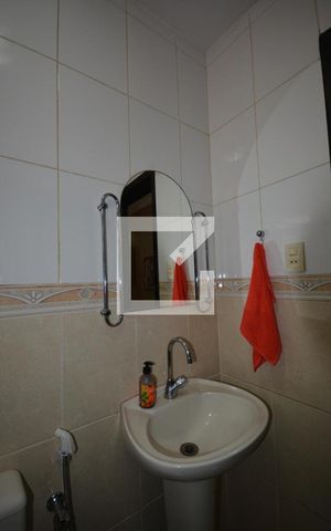 Casa à venda com 250m², 4 quartos e 5 vagasBanheiro Social