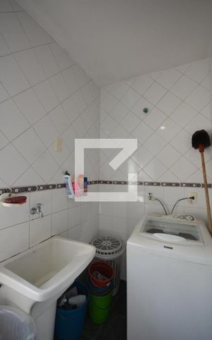 Casa à venda com 250m², 4 quartos e 5 vagasLavanderia