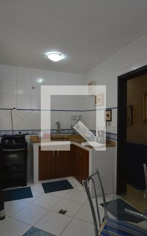 Casa à venda com 250m², 4 quartos e 5 vagasCozinha
