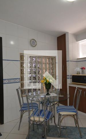 Casa à venda com 250m², 4 quartos e 5 vagasCozinha