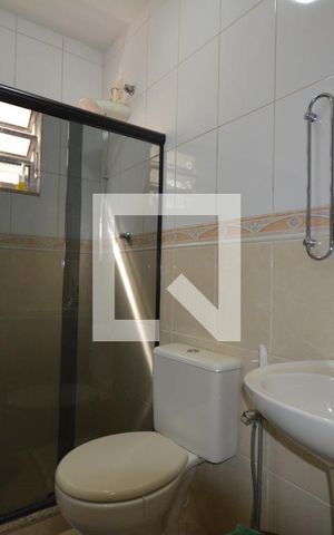 Casa à venda com 250m², 4 quartos e 5 vagasBanheiro Social