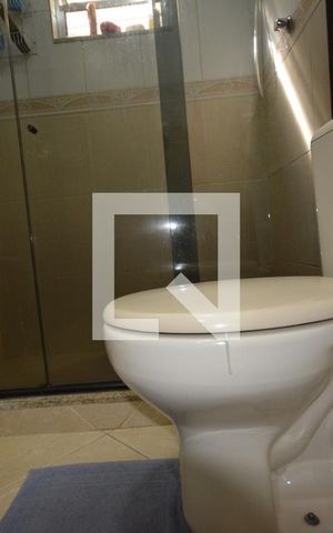 Casa à venda com 250m², 4 quartos e 5 vagasBanheiro Social