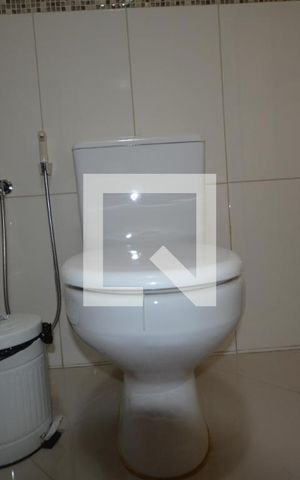Casa à venda com 250m², 4 quartos e 5 vagasBanheiro da Suíte
