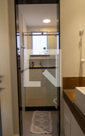 Casa de condomínio à venda com 220m², 5 quartos e 3 vagas Casa de condomínio à venda com 220m², 5 quartos e 3 vagasBanheiro Suíte 1 e 2