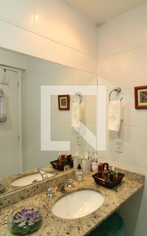 Apartamento à venda com 94m², 2 quartos e 1 vagaBanheiro Social