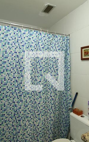 Apartamento à venda com 94m², 2 quartos e 1 vagaBanheiro Social