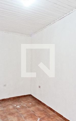 Casa à venda com 290m², 6 quartos e 2 vagas Casa à venda com 290m², 6 quartos e 2 vagasEdícula - Quarto 2
