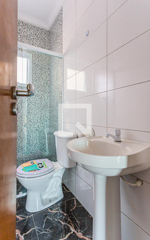Apartamento à venda com 104m², 2 quartos e 1 vaga Apartamento à venda com 104m², 2 quartos e 1 vagaBanheiro da Suite