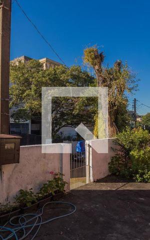 Casa à venda com 198m², 2 quartos e 1 vaga Casa à venda com 198m², 2 quartos e 1 vagaPátio