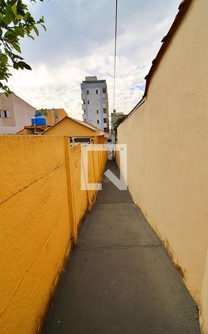 Casa à venda com 100m², 3 quartos e sem vagaCorredor Entrada