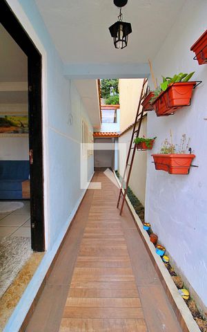 Casa à venda com 100m², 3 quartos e sem vagaCorredor 