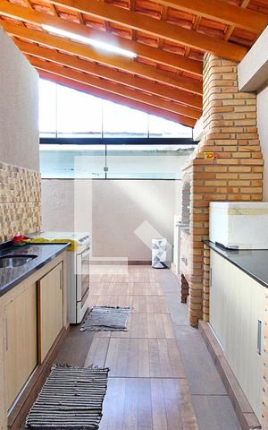 Casa à venda com 100m², 3 quartos e sem vagaÁrea de Serviço / Esoaço Gourmet