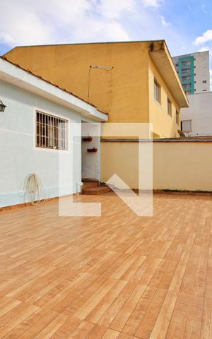 Casa à venda com 100m², 3 quartos e sem vagaQuintal
