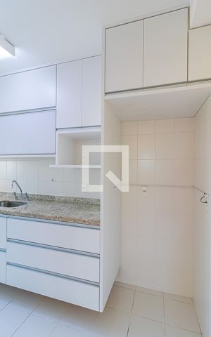 Apartamento para alugar com 65m², 2 quartos e 1 vaga Apartamento para alugar com 65m², 2 quartos e 1 vagaCozinha