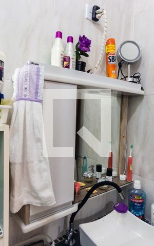 Apartamento à venda com 180m², 3 quartos e 2 vagas Apartamento à venda com 180m², 3 quartos e 2 vagasEspelho