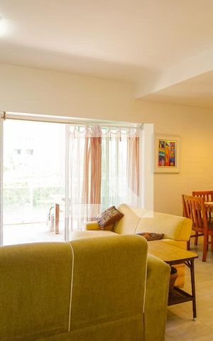 Apartamento à venda com 134m², 4 quartos e 2 vagas Apartamento à venda com 134m², 4 quartos e 2 vagasSala