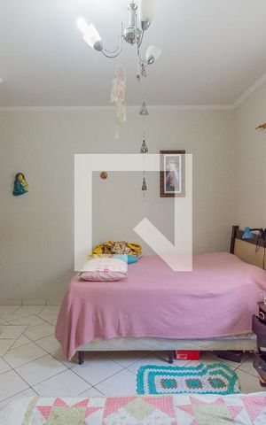 Casa à venda com 700m², 4 quartos e 5 vagas Casa à venda com 700m², 4 quartos e 5 vagasSuíte 1