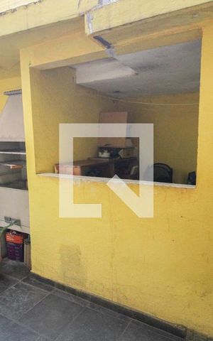 Casa à venda com 100m², 2 quartos e sem vagaarea de serviço / churrasqueira