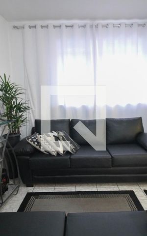 Casa à venda com 100m², 2 quartos e sem vagasala