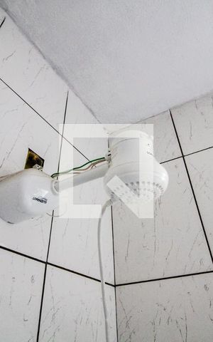 Casa à venda com 100m², 2 quartos e sem vagabanheiro